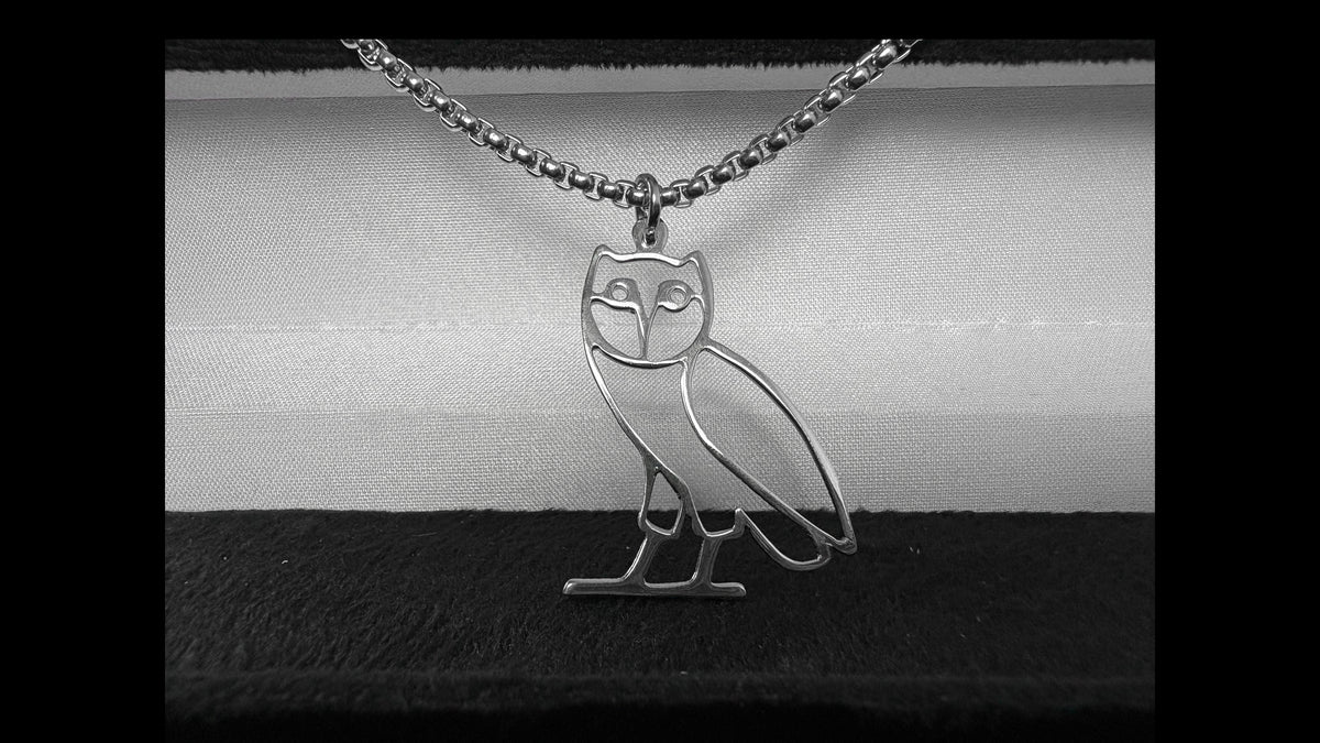 Ghost Owl pendant close-up